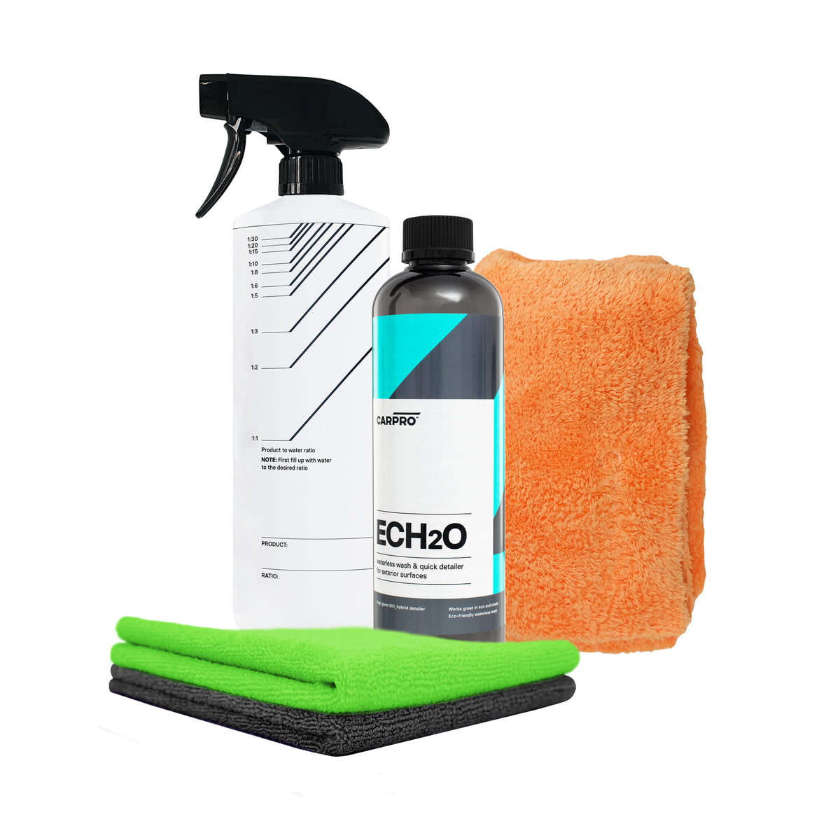 Kit CARPRO Lavaggio Waterless con bottiglia di spray, flacone di ECH2O, e panni in microfibra arancioni e azzurri, progettato per una pulizia auto senza acqua, rapida ed efficace, lasciando la superficie lucida e protetta.